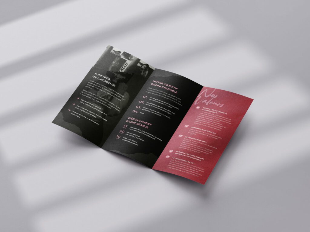 plaquette-verso-mockup-djihene-academy